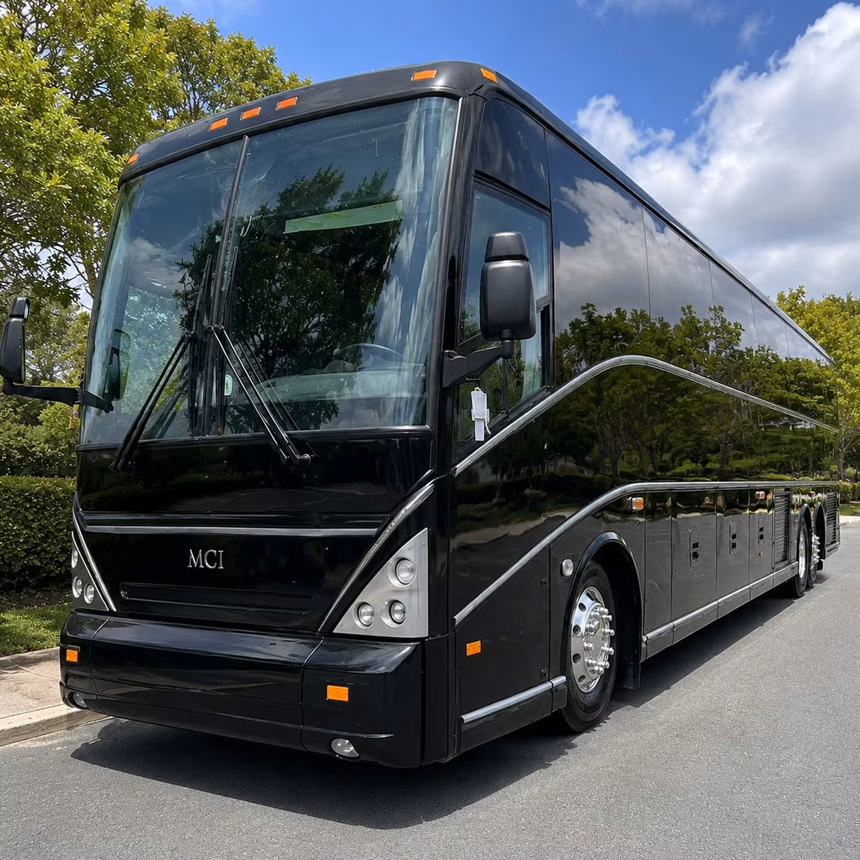 long distance charter bus rentals from wellington to orlando