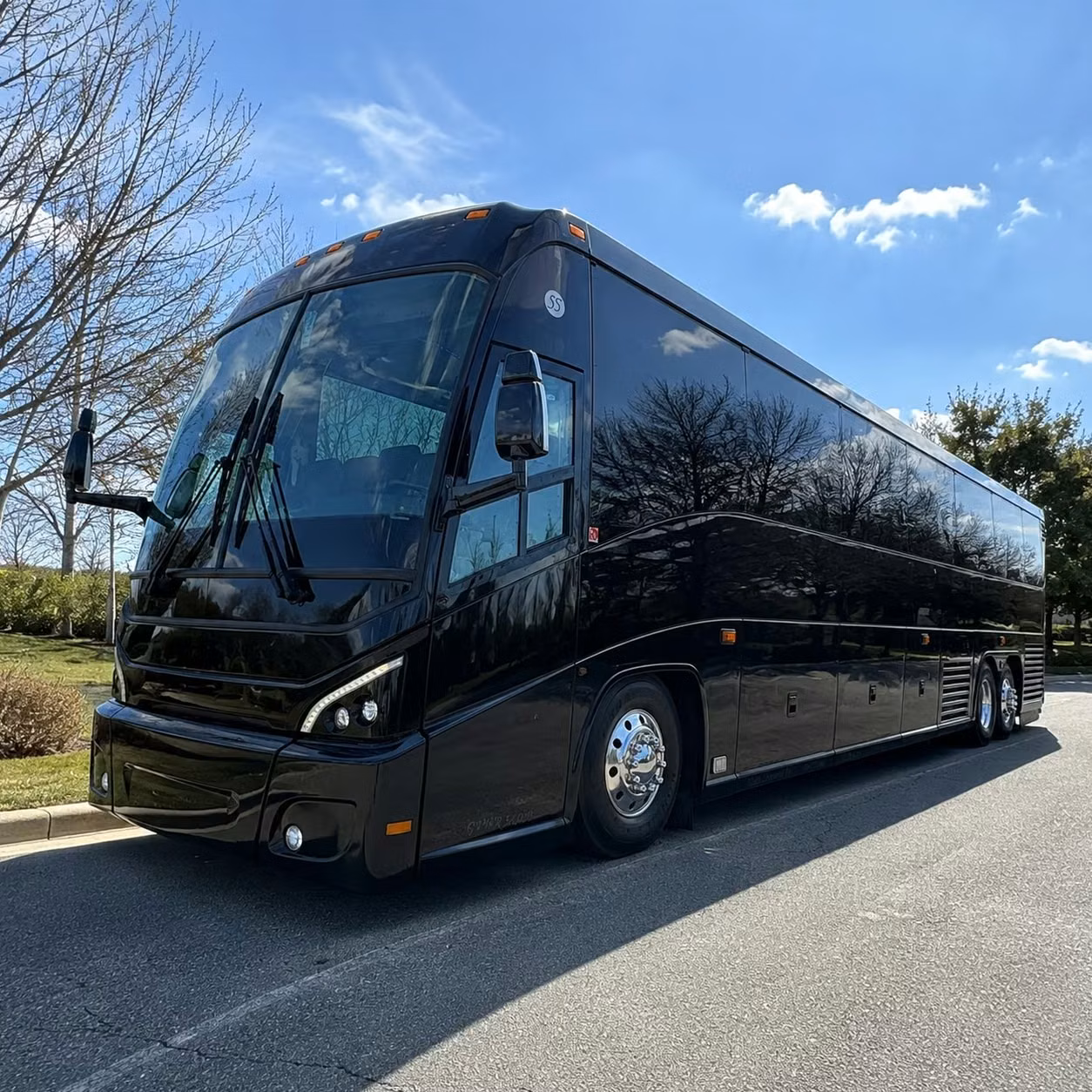 shuttle wellington government personnel to palm beach county facilities quickly and reliably